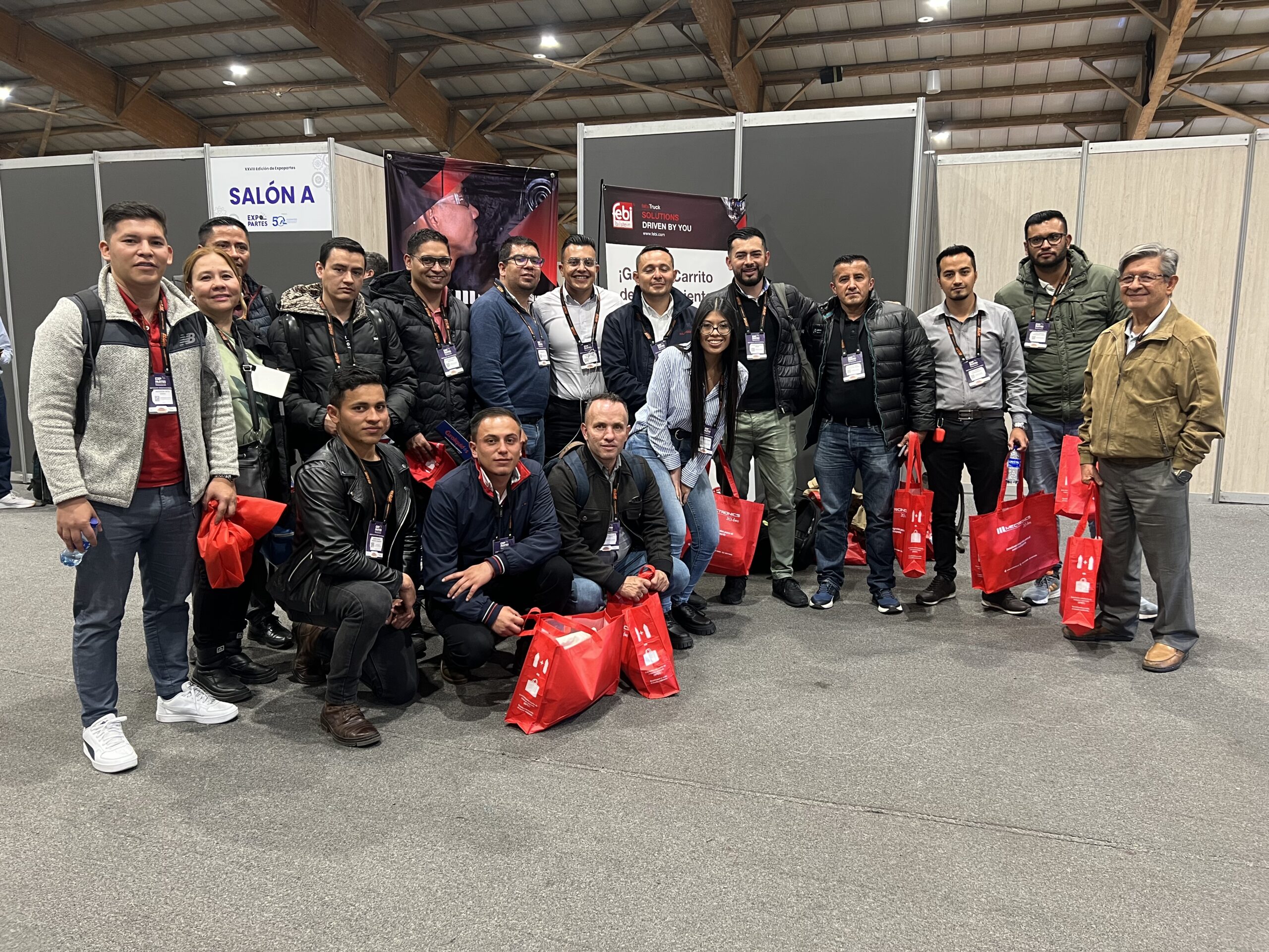 Consorcio Express acompañó a Mectronics en su primera participación en Expopartes 2025
